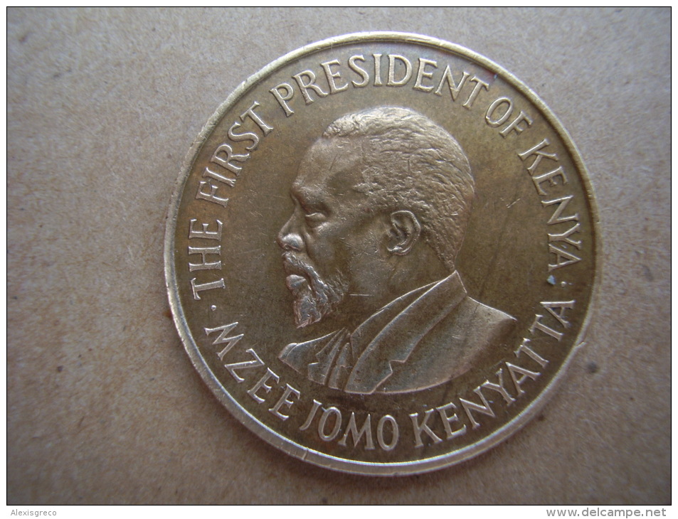 KENYA 1970 FIVE CENTS   KENYATTA Nickel-Brass  USED COIN In GOOD CONDITION. - Kenia