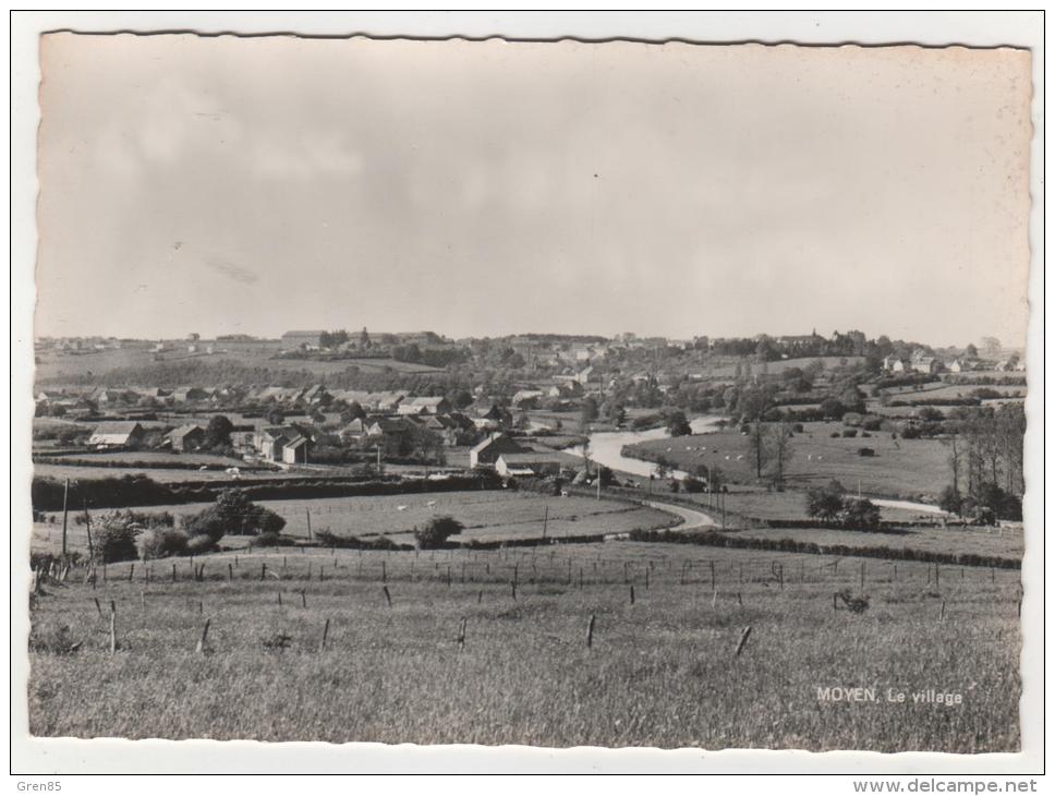 CPSM MOYEN, LE VILLAGE, CHINY, PROVINCE DU LUXEMBOURG, BELGIQUE - Chiny