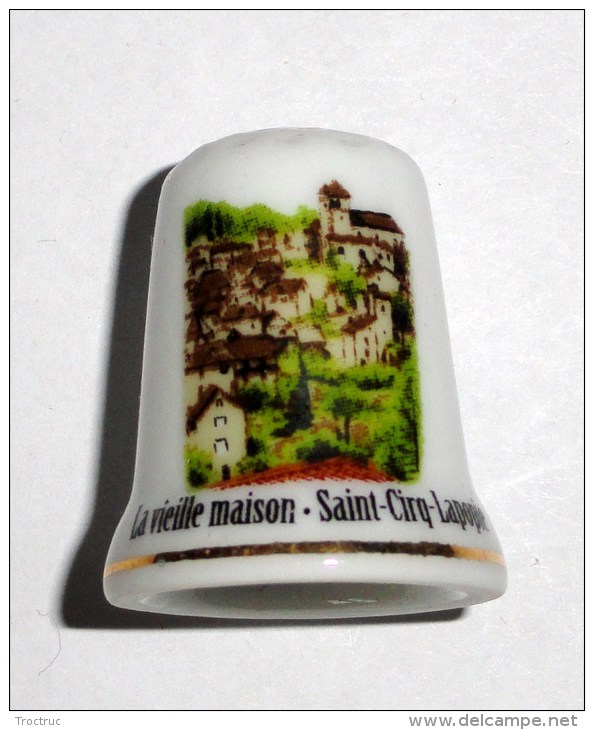 De A Coudre En Porcelaine  Vieille Maison Saint Cirq Lapopie - Dedales