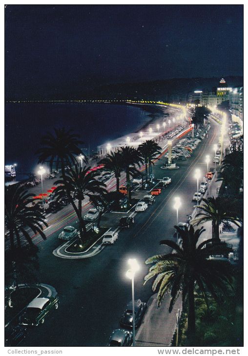 Cp , 06 , NICE , Féérie Nocturne Sur La Baie Des Anges Et La Promenade Des Anglais - Nice Bij Nacht