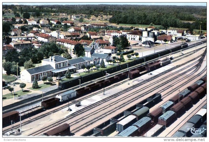 St Yzan De Soudiac   33   Vue De La Gare - Sonstige & Ohne Zuordnung