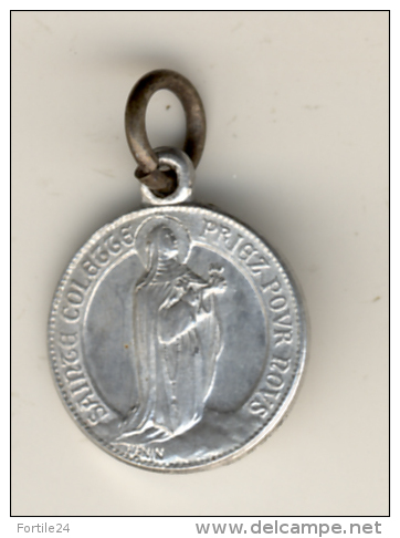 Médaille Aluminium Ste Colette Et Ste Claire 16 Mm De Diamètre - Religion & Esotérisme