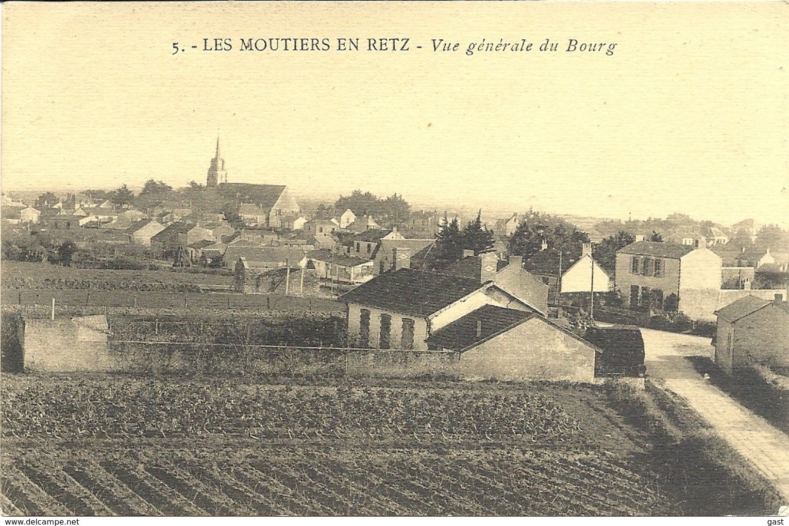 44  LES  MOUTIERS  EN  RETZ    VUE  GENERALE  DU  BOURG - Les Moutiers-en-Retz