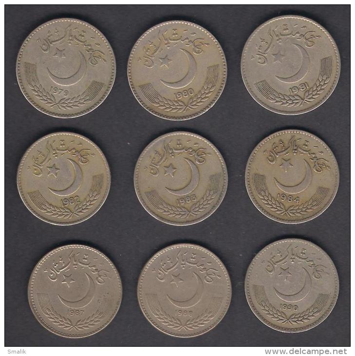 PAKISTAN COINS 1 Rupee Coper 1979 1980 1981 1982 1983 1984 1987 1988 1990, Lot Of 9 Coins - Pakistan