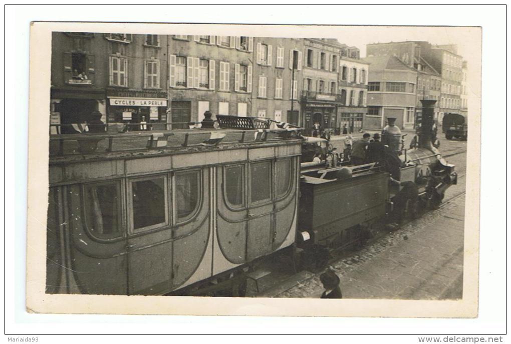 CHERBOURG OU GRANVILLE - MANCHE - CARTE PHOTO - INAUGURATION LIGNE DE CHEMIN DE FER - TRAIN - RARE - Cherbourg