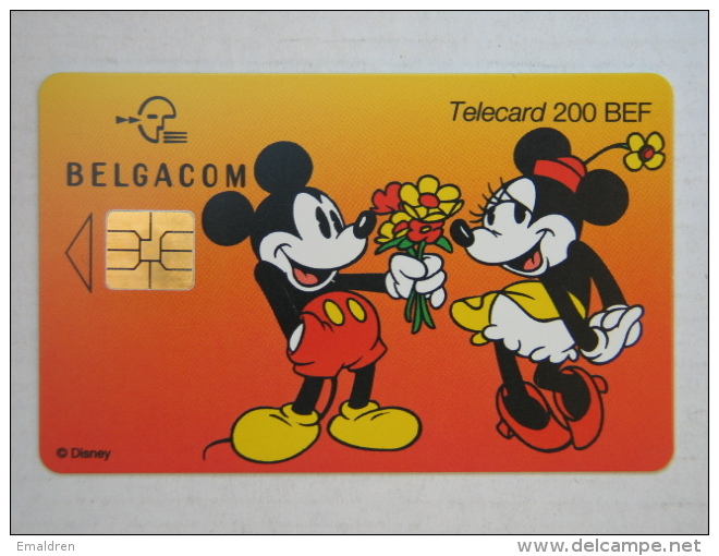 N° 13 & 36 (14 & 43). Mickey Mouse. 2 Scans. - Loten & Verzameling