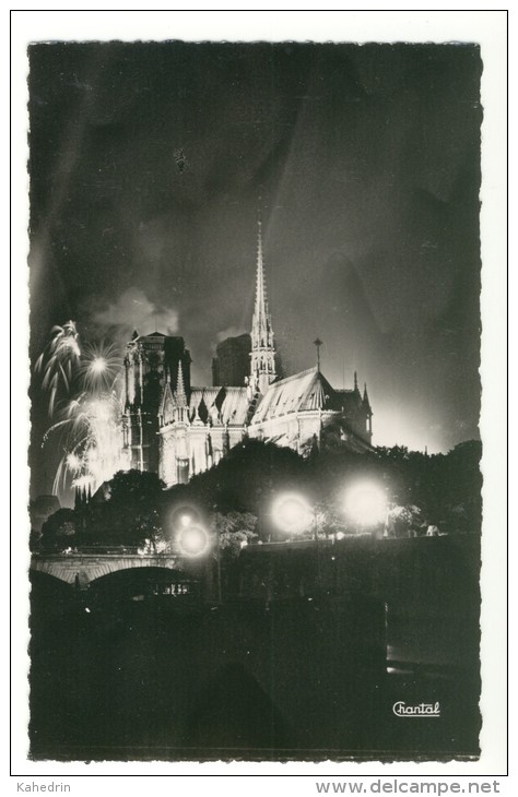 Paris - Feu D'Artifice Devant Notre-Dame - Editor: Chantal - Photo: Veritable - Notre-Dame De Paris