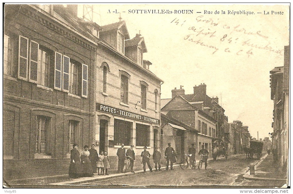 76 - SOTTEVILLE  LES  ROUEN - Vue Très Animée De La Rue De La République , Devant La Poste . - Sotteville Les Rouen