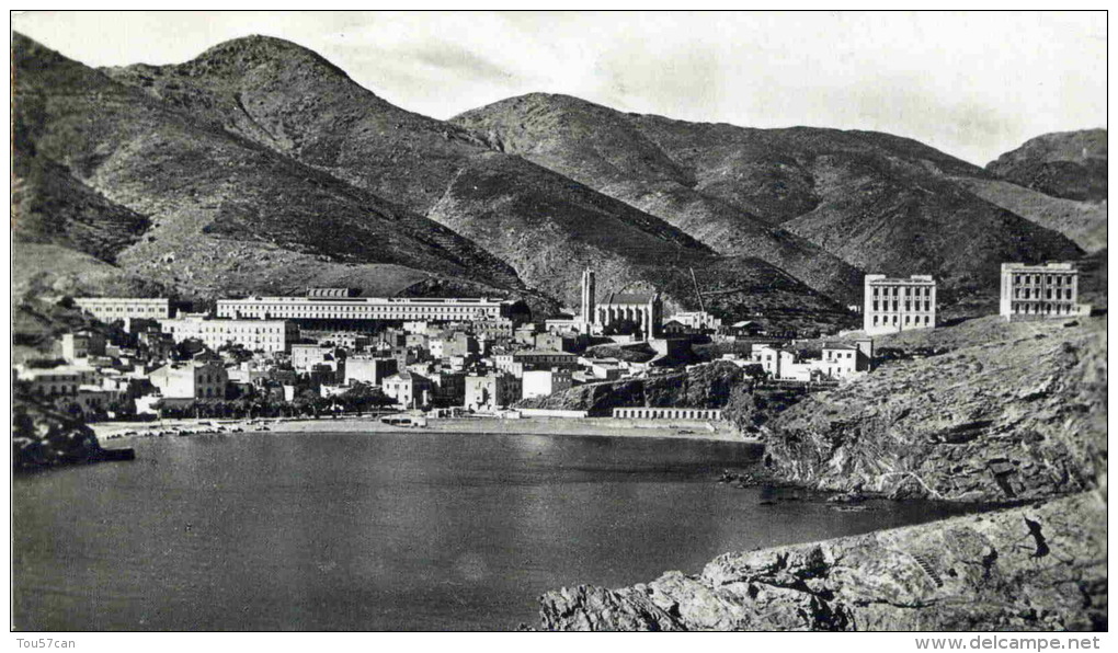 PORT BOU - CATALUNIA - ESPANA - POSTALE. - Otros & Sin Clasificación