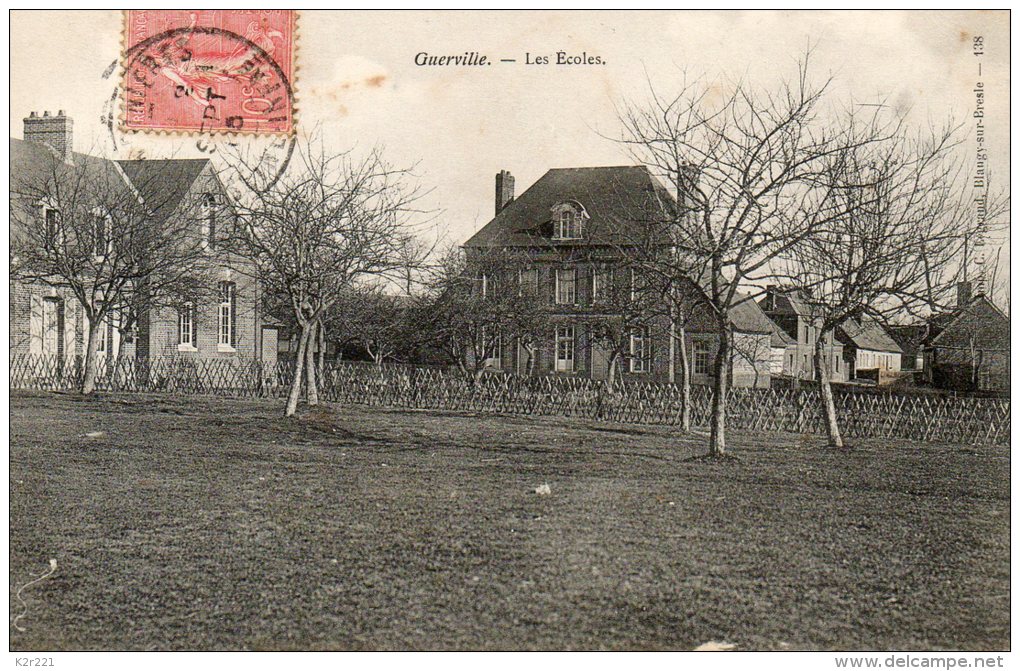 GUERVILLE  Les écoles - Guerville