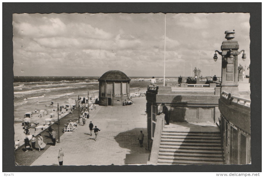 Borkum - Strand Und Promenade Am Musikpavillon  - Voyagée - Echte Fotografie N° 34 - Borkum