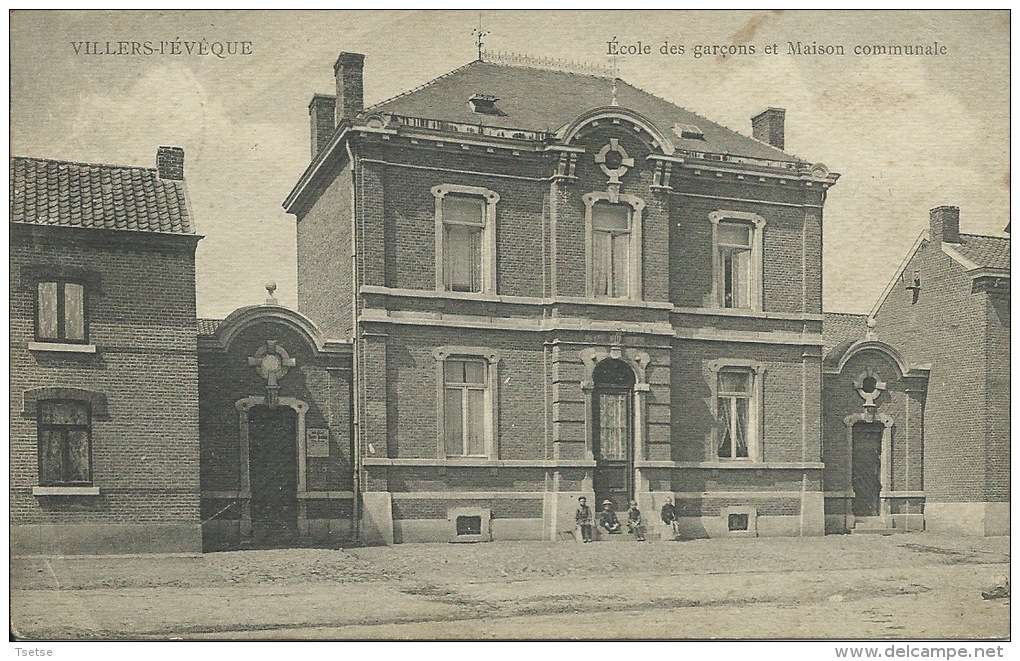 Villers-l'Evêque - Ecole Des Garçons Et Maison Communale - 1922 ( Voir Verso ) - Awans