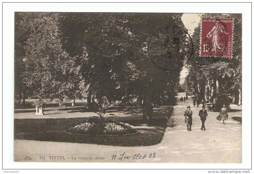 VITTEL - VOSGES - LA GRANDE ALLEE - Vittel