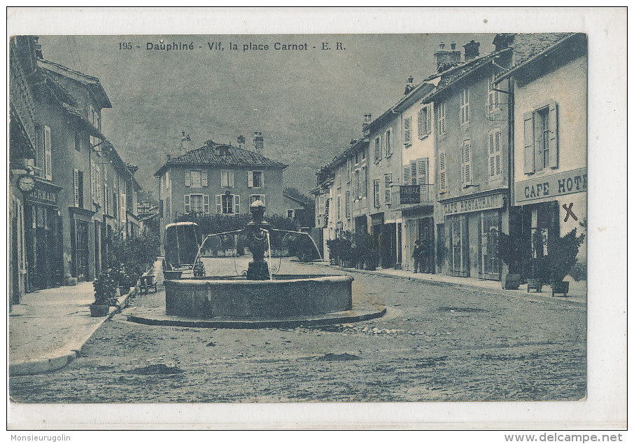 38 )) VIF  Place Carnot   E.R. 195 - Vif