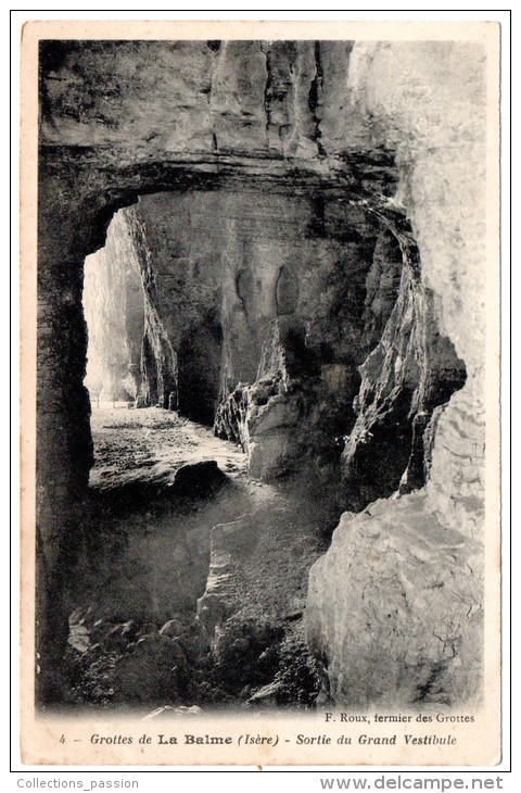 CP, 38, Grottes De LA BALME - Sortie Du Grand Vestibule, Vierge - La Balme-les-Grottes