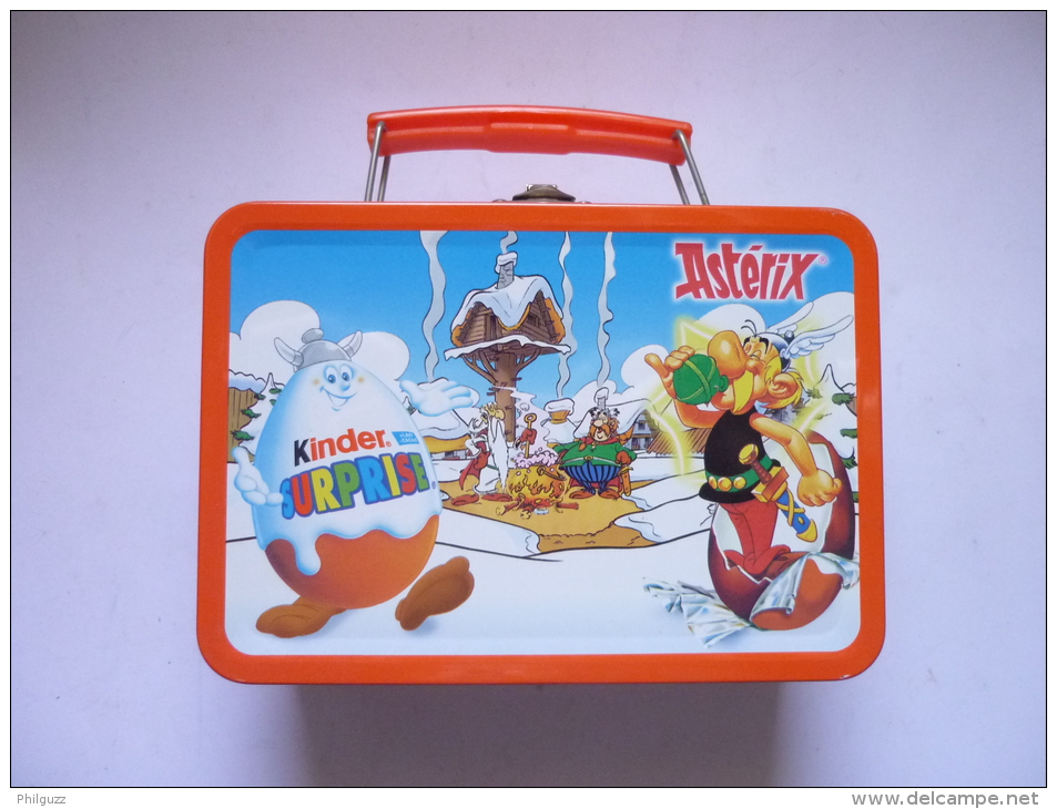 BOITE Valisette KINDER EN METAL Fer Blanc ASTERIX 2003 - Tischkunst