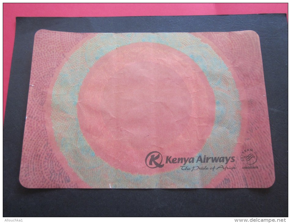 Dessous-de-plateau  Papier Compagnie Aérienne D´aviation Type Serviette Publicitaire > Kenya Airways The Pride Of Africa - Tovaglioli Bar-caffè-ristoranti