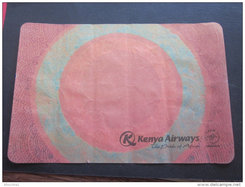 Dessous-de-plateau Papers Compagnie Aérienne D´aviation Type Serviette Publicitaire >>Kenya Airways The Pride Of Africa - Tovaglioli Bar-caffè-ristoranti