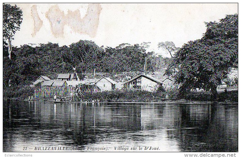 Afrique    Congo Brazzaville     Village Sur Le D'Joué - Brazzaville