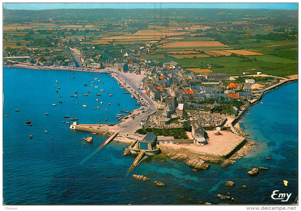 BARFLEUR VUE AERIENNE AU PREMIER PLAN L'ABRI DU CANOT DE SAUVETAGE - Barfleur