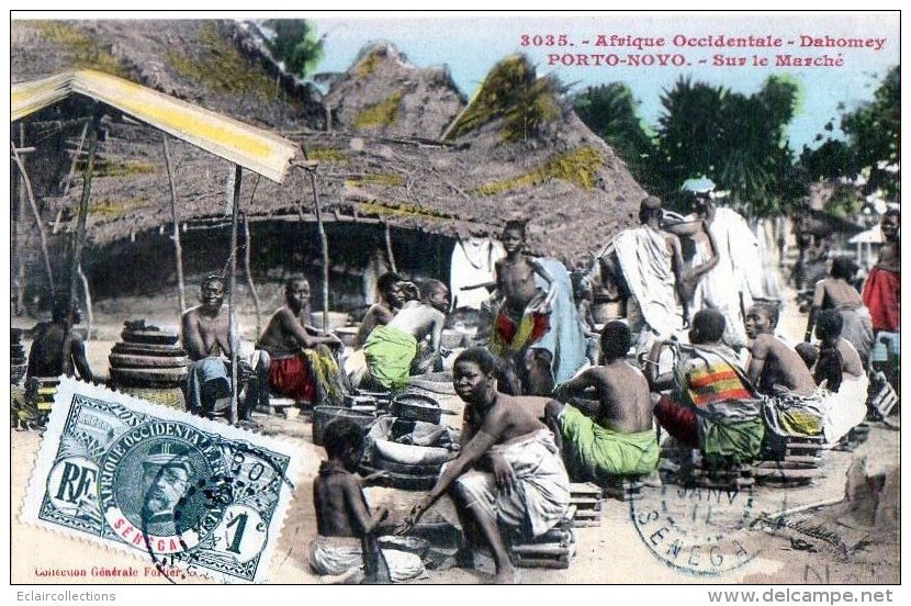 Afrique Noire  Dahomey - Bénin :  Porto-Novo  Le Marché     ( Voir Scan) - Dahomey