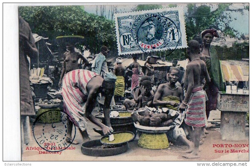 Afrique Noire  Dahomey - Bénin :  Porto-Novo  Le Marché     ( Voir Scan) - Dahome