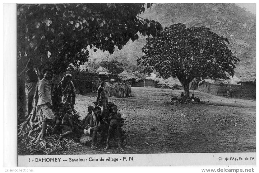 Afrique Noire  Dahomey - Bénin :     Savalou  ( Voir Scan) - Dahome