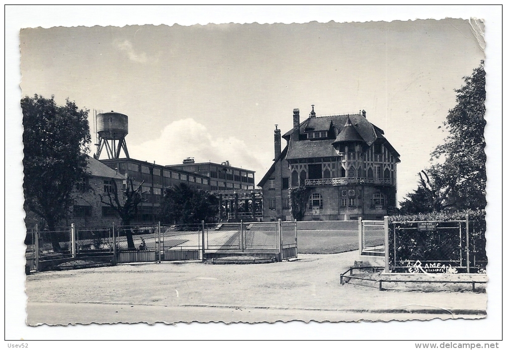 CPSM Brétigny-sur-Orge - Vue Sur Les Etablissements Clausse - Bretigny Sur Orge