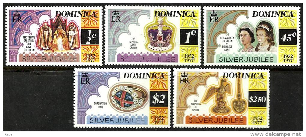 DOMINICA  25TH ANN. OF ACCESSION OF QEII WOMAN 1977 SET OF 5  STAMPS + M/S MINT SG562-77 READ DESCRIPTION!! - Dominica (1978-...)