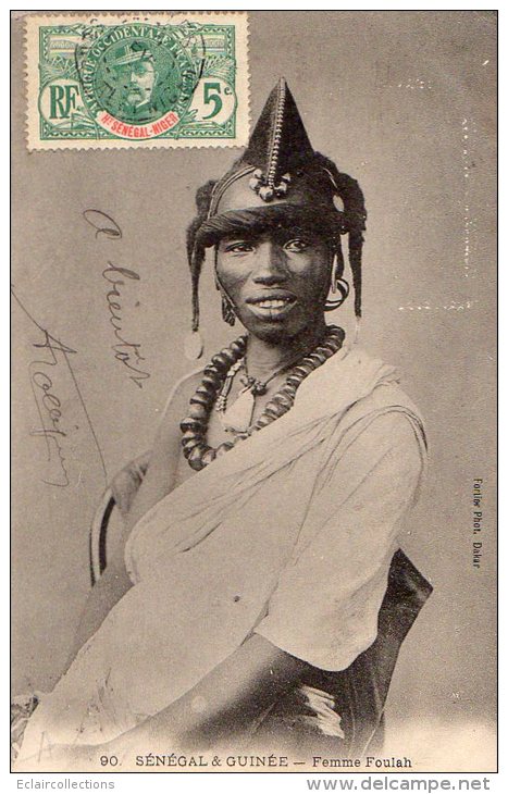 Afrique  Guinée    Femme Foulah     ( Voir Scan) - Guinea