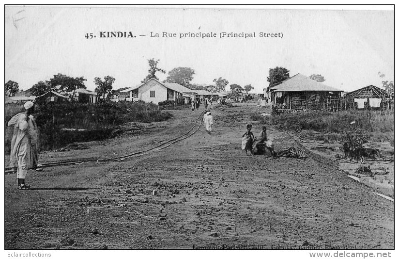 Afrique  Guinée    Kindia  La Rue Principale   ( Voir Scan.) - Guinea