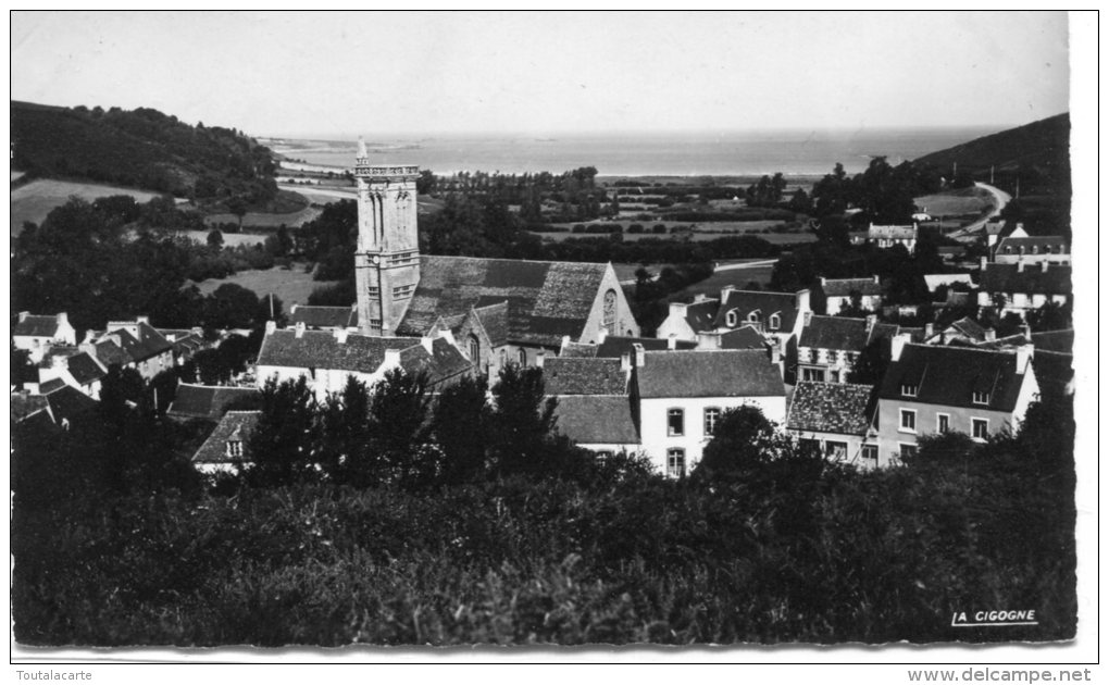 CPSM 29 SAINT JEAN DU DOIGT VUE GÉNÉRALE ET LA MER - Saint-Jean-du-Doigt