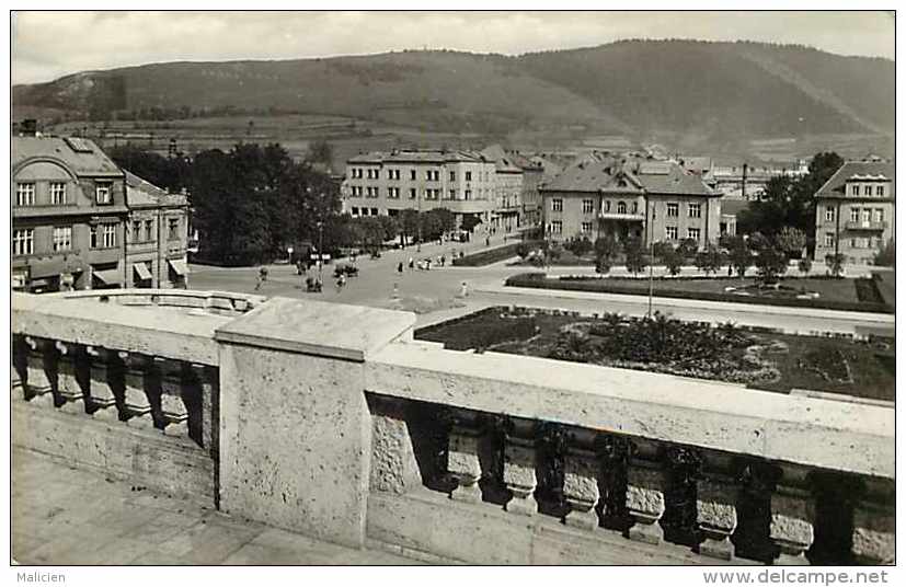 Pays Divers -ref A202- Slovaquie - Zilina -stalinovo Namestie   - Carte Bon Etat   - - Slovacchia