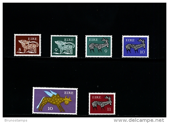 IRELAND/EIRE - 1976  SYMBOLICAL ANIMALS  SET  MINT NH - Nuevos