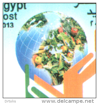 EGYPT / 2013 / UN / UNEP / WORLD ENVIRONMENT DAY / GLOBE / MAP / NUTRITION / FISH / VEGETABLES / FRUITS / MNH / VF - Ungebraucht