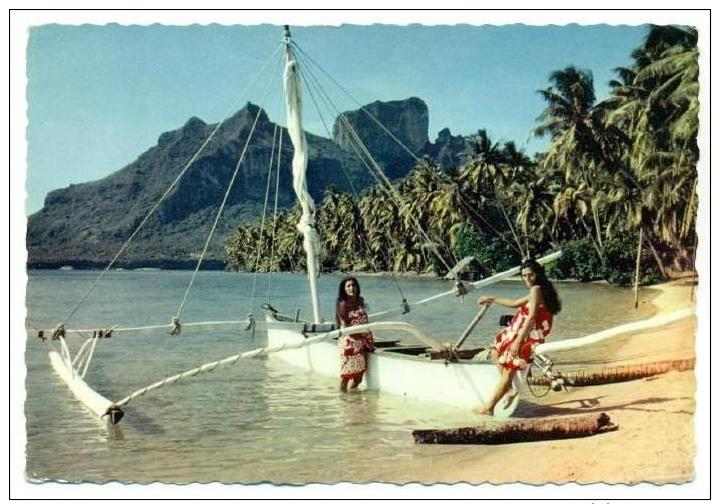 Pirogue A Voile Sur La Plage De L'Hotel Bora-Bora, Tahiti, Oceania, 1950-1970s - Tahiti