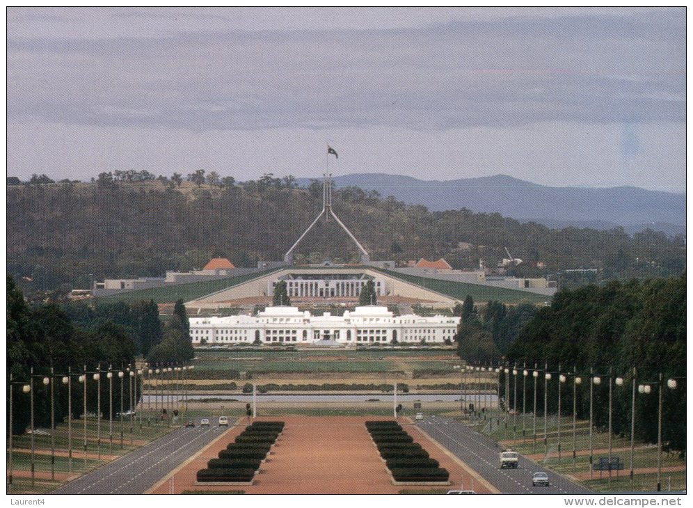 (PF600) Australia - ACT - Canberra New & Old Parliament House - Canberra (ACT)