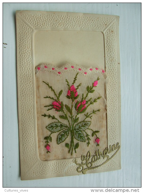Carte  Brodée  STE CATHERINE Bouquet Rose Et Vert Sur Voilage - Embroidered