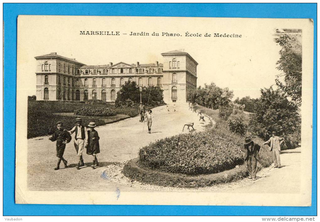 CP, 13, MARSEILLE, Jardin Du Pharo - Ecole De Médecine, Ecrite En 1932 - Monuments