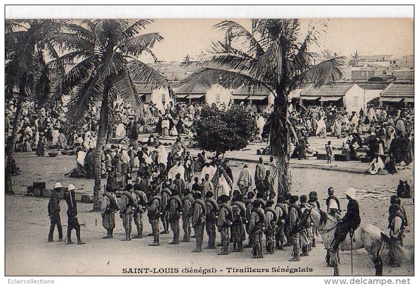 Afrique Noire. Sénégal  St Saint Louis:  Tirailleurs Sénégalais  (Voir Scan) - Sénégal