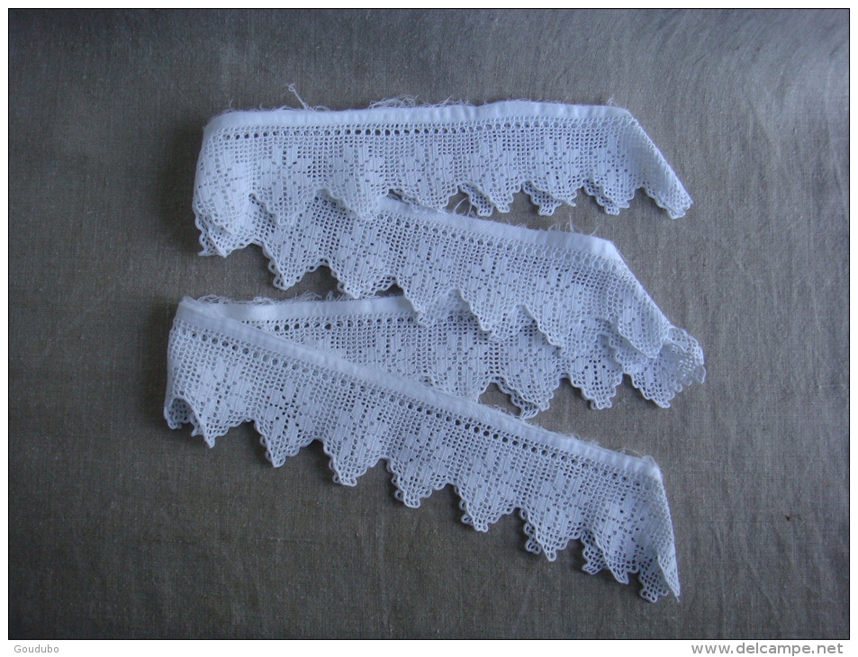 Carré D'entour En Dentelle Blanche Ancienne, 63cm X 4, Sans Raccord. Voir Photos. - Laces & Cloth