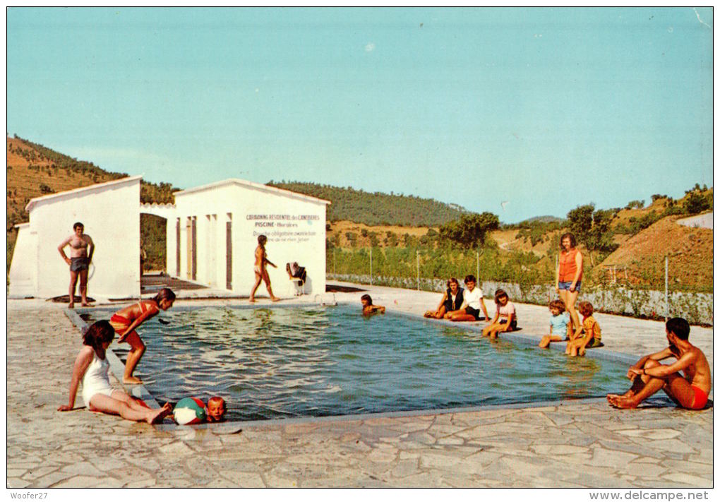 CPSM   LE MUY   Caravaning Résidentiel Des Canebières ,une Piscine - Le Muy