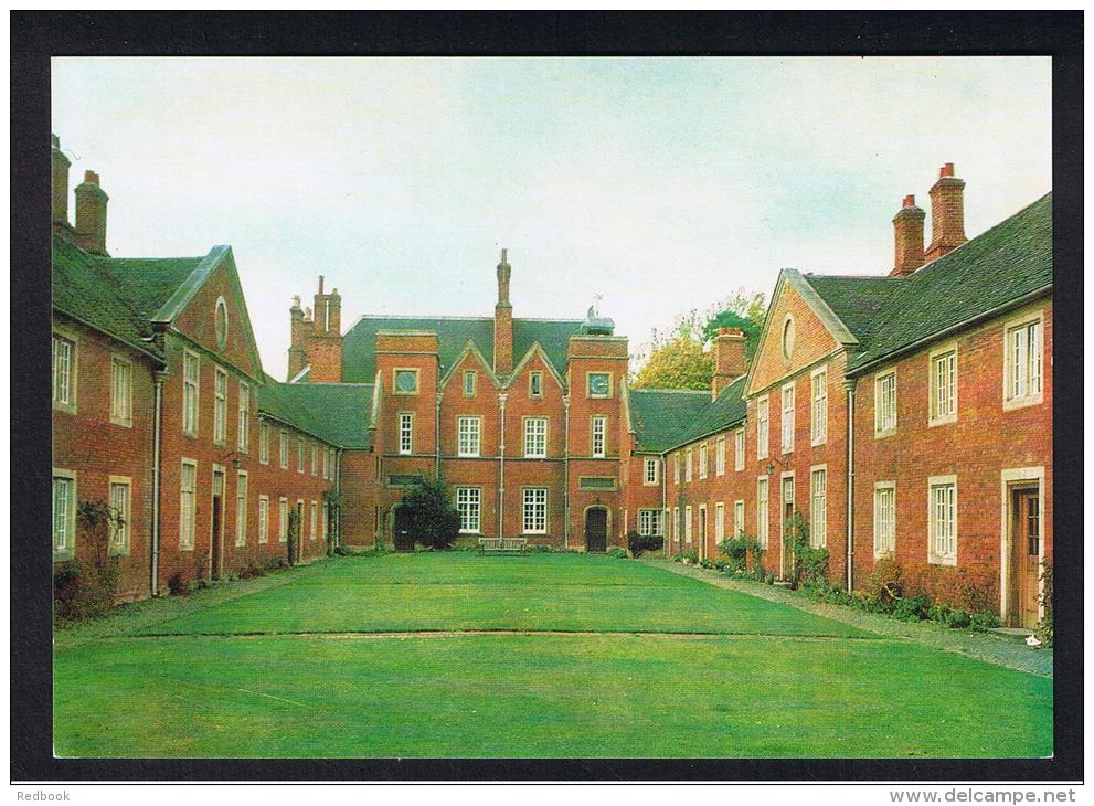 RB 944 -  Postcard - The Lady Katherine Leveson Hospital - Temple Balsall Near Knowle Solihull Warwickshire - Autres & Non Classés