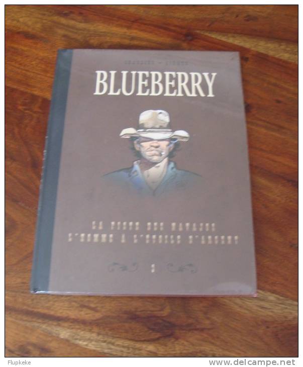 Blueberry édition Collector Volume 3 La Piste Des Navajos + L´Homme à L´Étoile D´Argent Dargaud 2009 - Blueberry