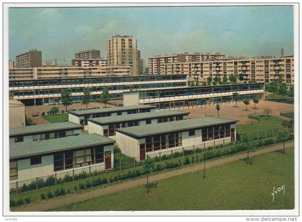 CPSM GARGES LES GONESSE, GROUPE SCOLAIRE MARCEL CACHIN, ECOLE, VAL D'OISE 95 - Garges Les Gonesses