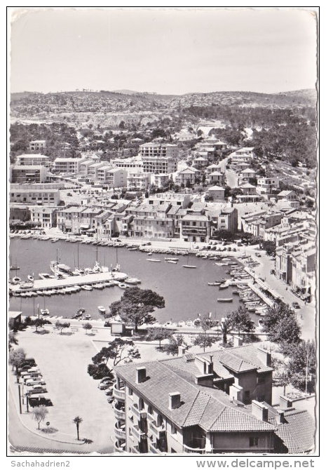 13. Gf. CASSIS. La Ville, Le Port Et Les Quais. 164-125 - Cassis