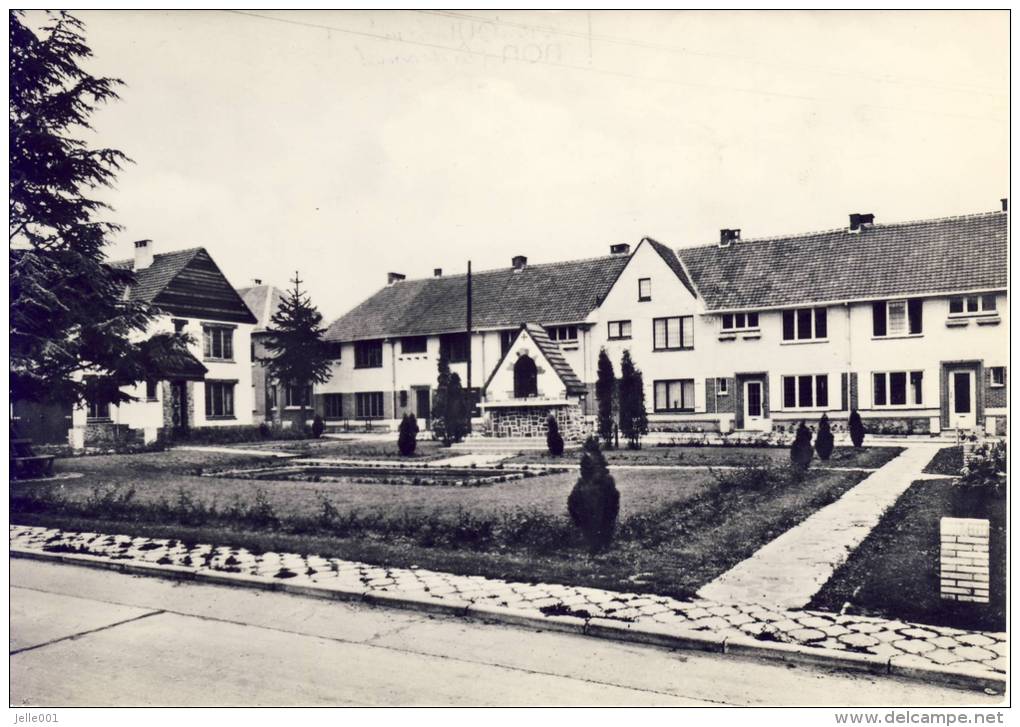 Groot-Bijgaarden Dilbeek Ste Wivinaplein - Dilbeek