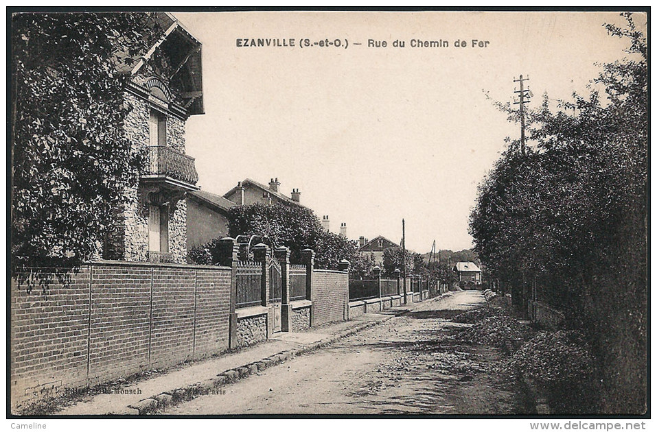 95 . EZANVILLE . Rue Du Chemin De Fer - Ezanville