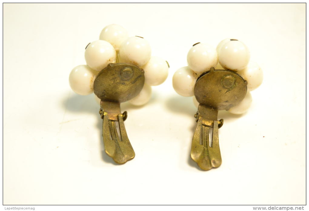 Ancienne Paire De Boucles D'oreilles En Forme De Perle, Bijoux Anciens - Earrings
