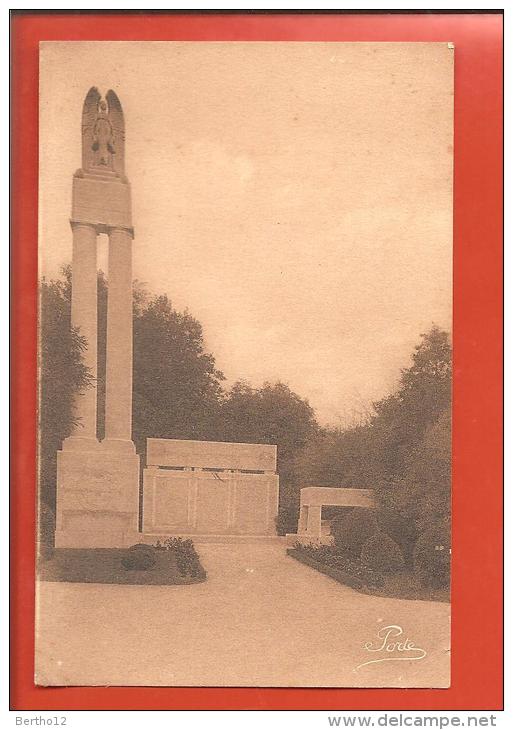 Valence  Monument  Aux Morts - Kriegerdenkmal